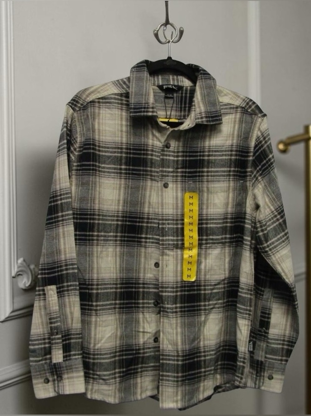 Eddie Bauer Men’s M Flannel Shirt Cream Gray Black Plaid